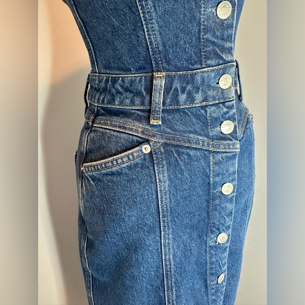 Rails Malibu Dress
Mazarine Denim Button-Down Midi Dress - Picture 8 of 13